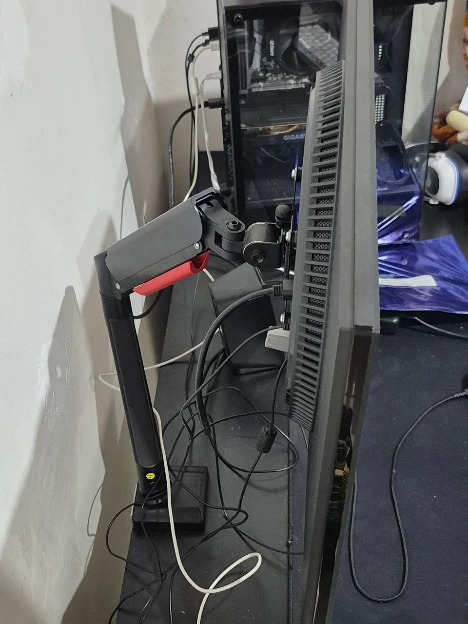 Monitor LG Ultra Gear 180hz com Braço Articulado - Foto 5