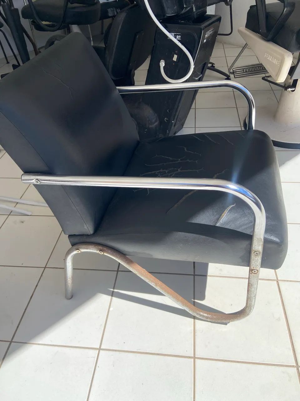 Cadeira preta  - Foto 2