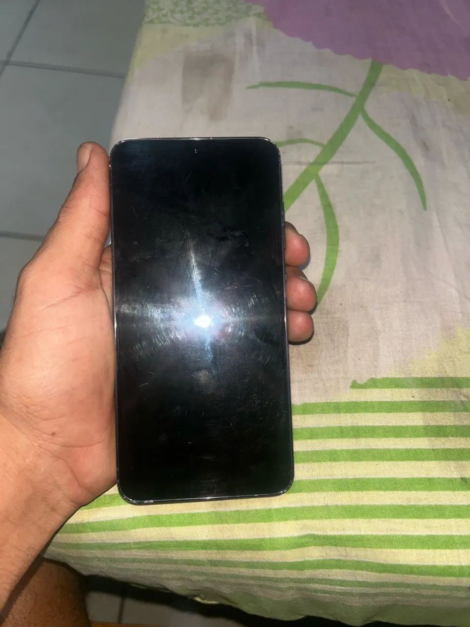 SAMSUNG S23 MARCAS DE USO  - Foto 2