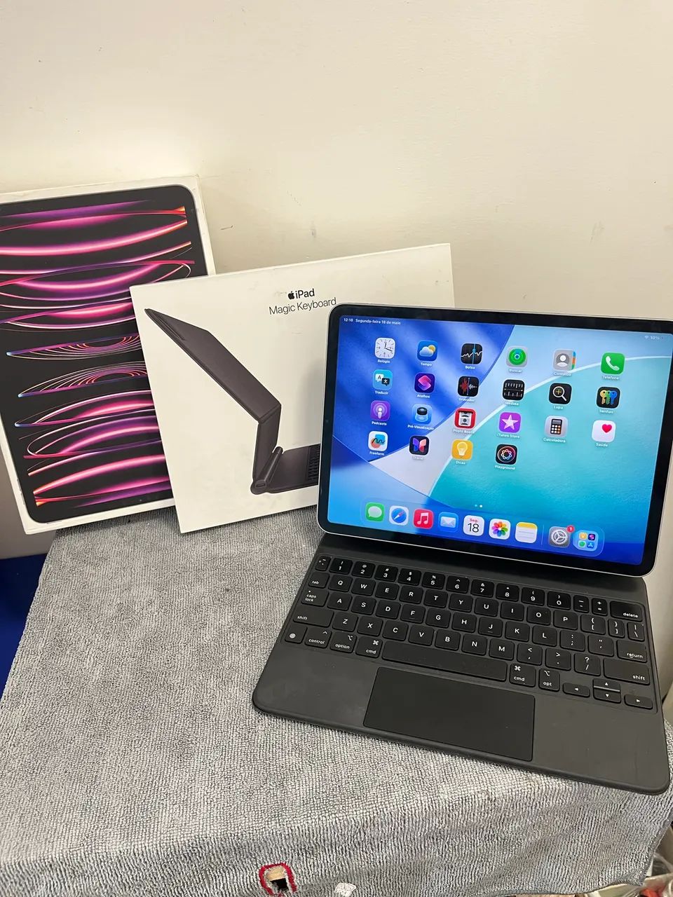 iPad Pro 11? 4th com Magic Keyboard original  - Foto 4