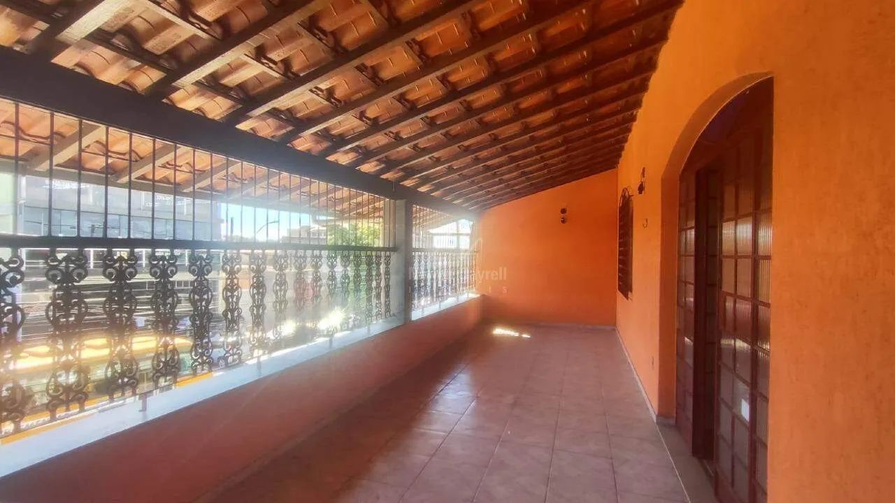 Casa Comercial/Industrial para Aluguel no Bairro Guarani (Frente)  230m², 3 Quartos e Vara - Foto 3