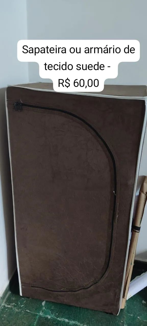 Sapateira ou armário de tecido suede