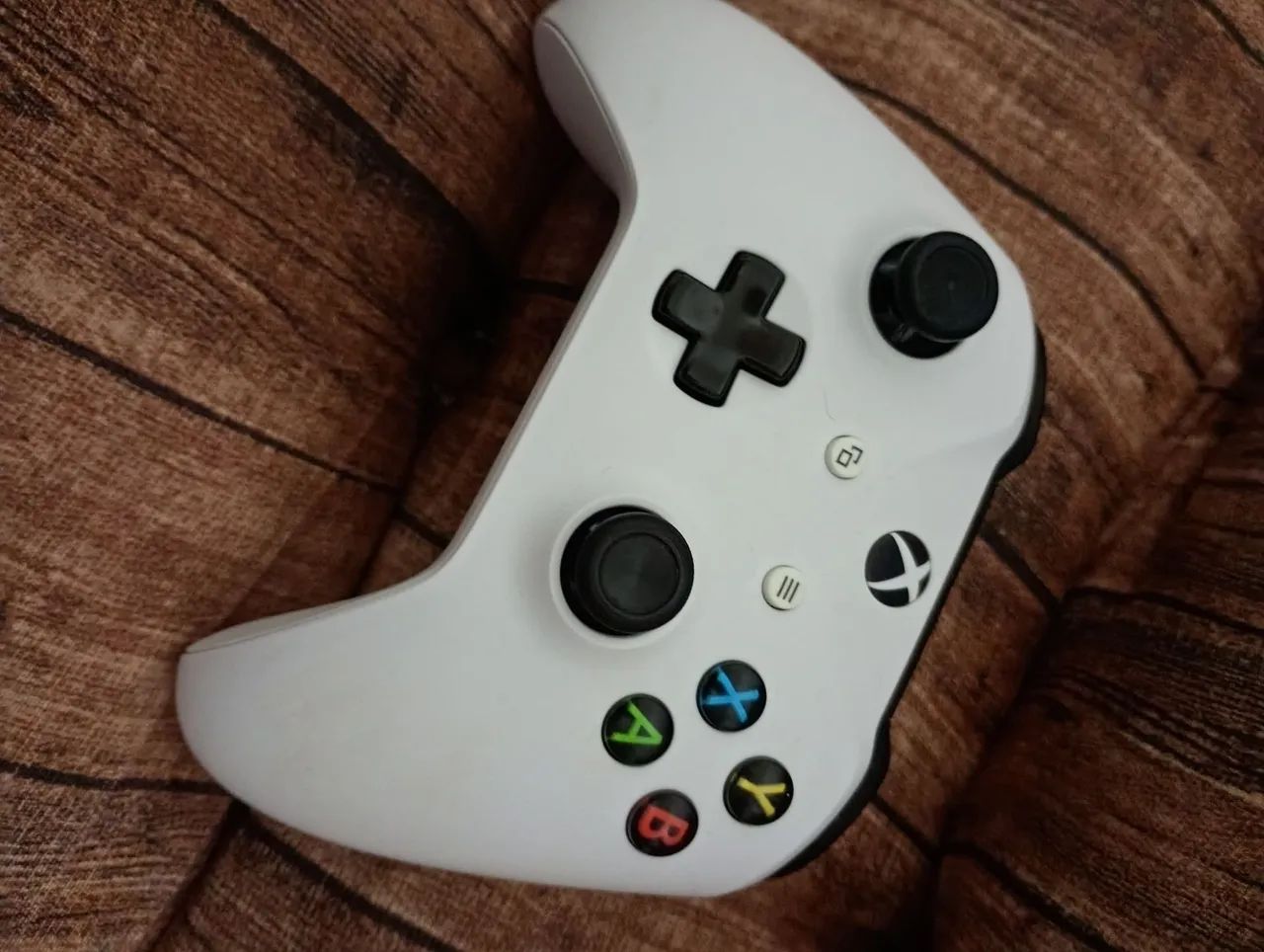 Controle Xbox one +base carregadora e bateria  - Foto 3