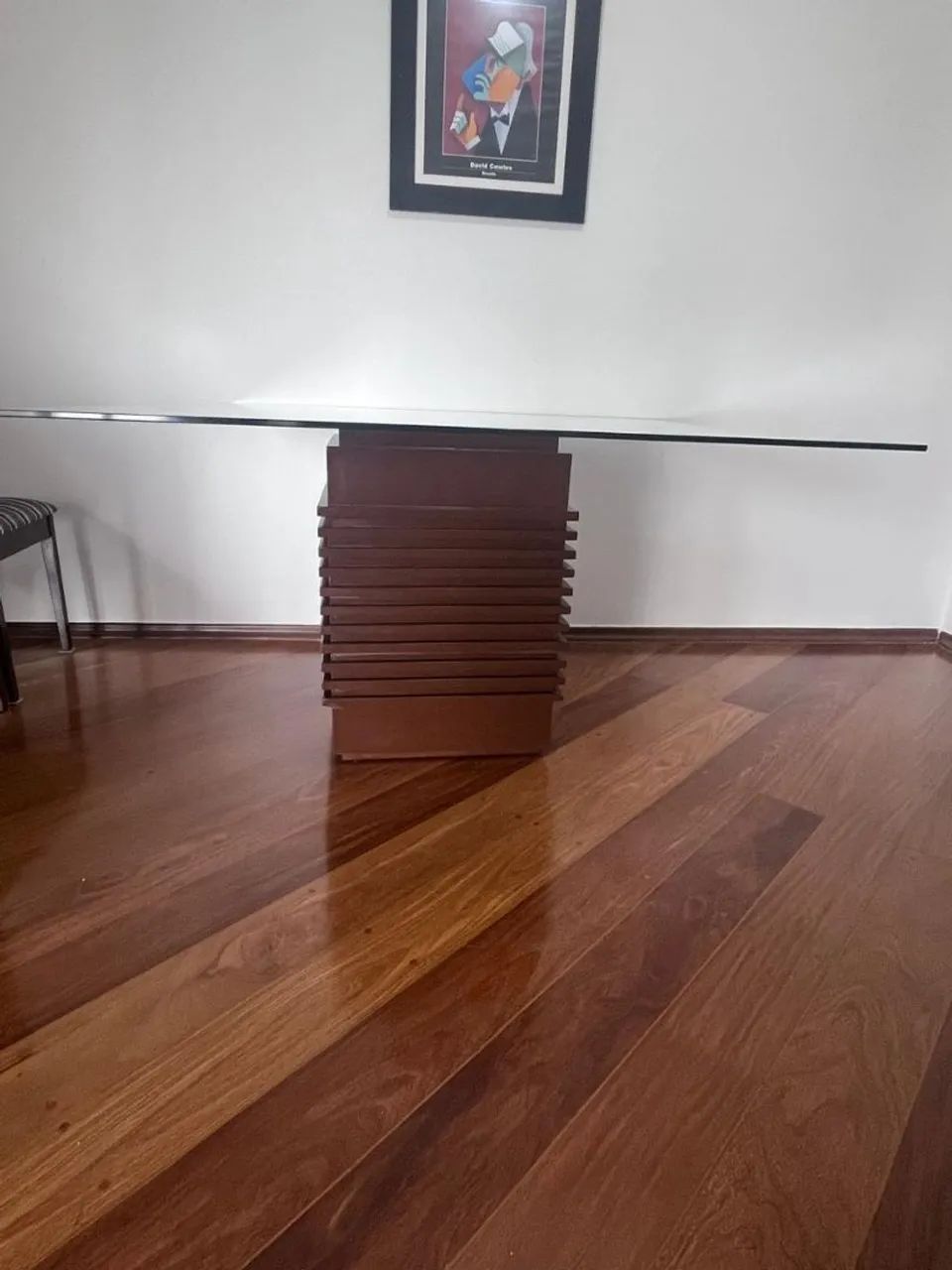 Mesa com Tampo de vidro e base de madeira - Foto 3