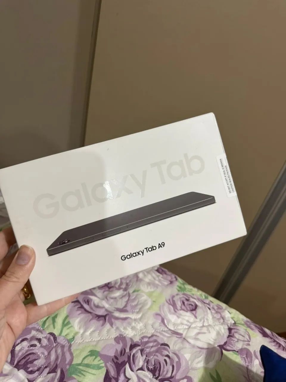 Tablet Galaxy Sansung A9 - NOVO - LACRADO
