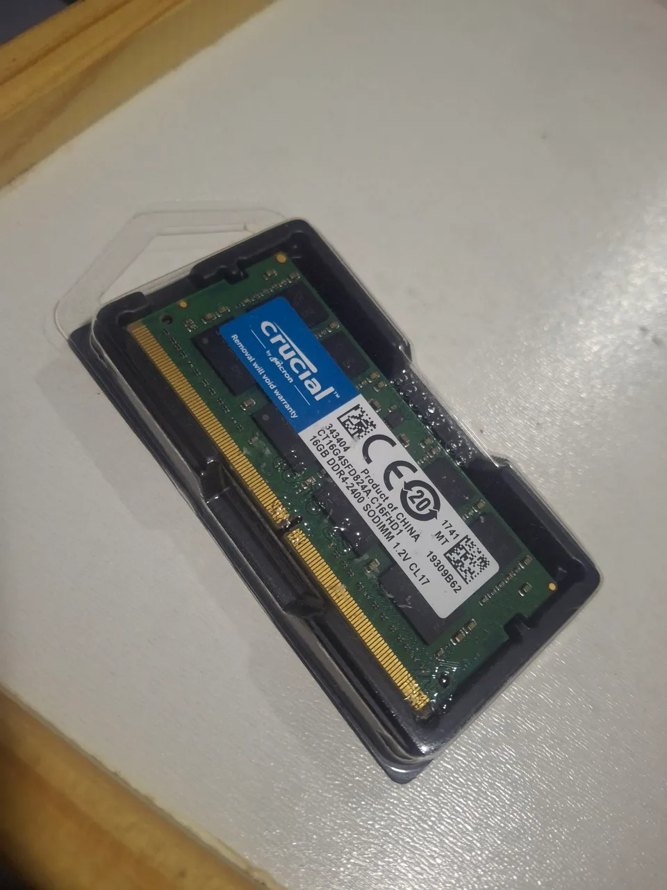 Memória RAM Crucial 16GB DDR4 2400 - SODIMM - Memória RAM - Centro