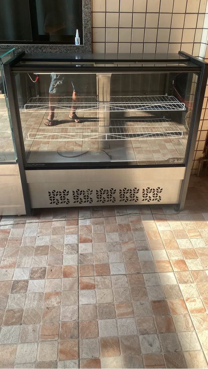 Balcão para torta  e vitrine estufa