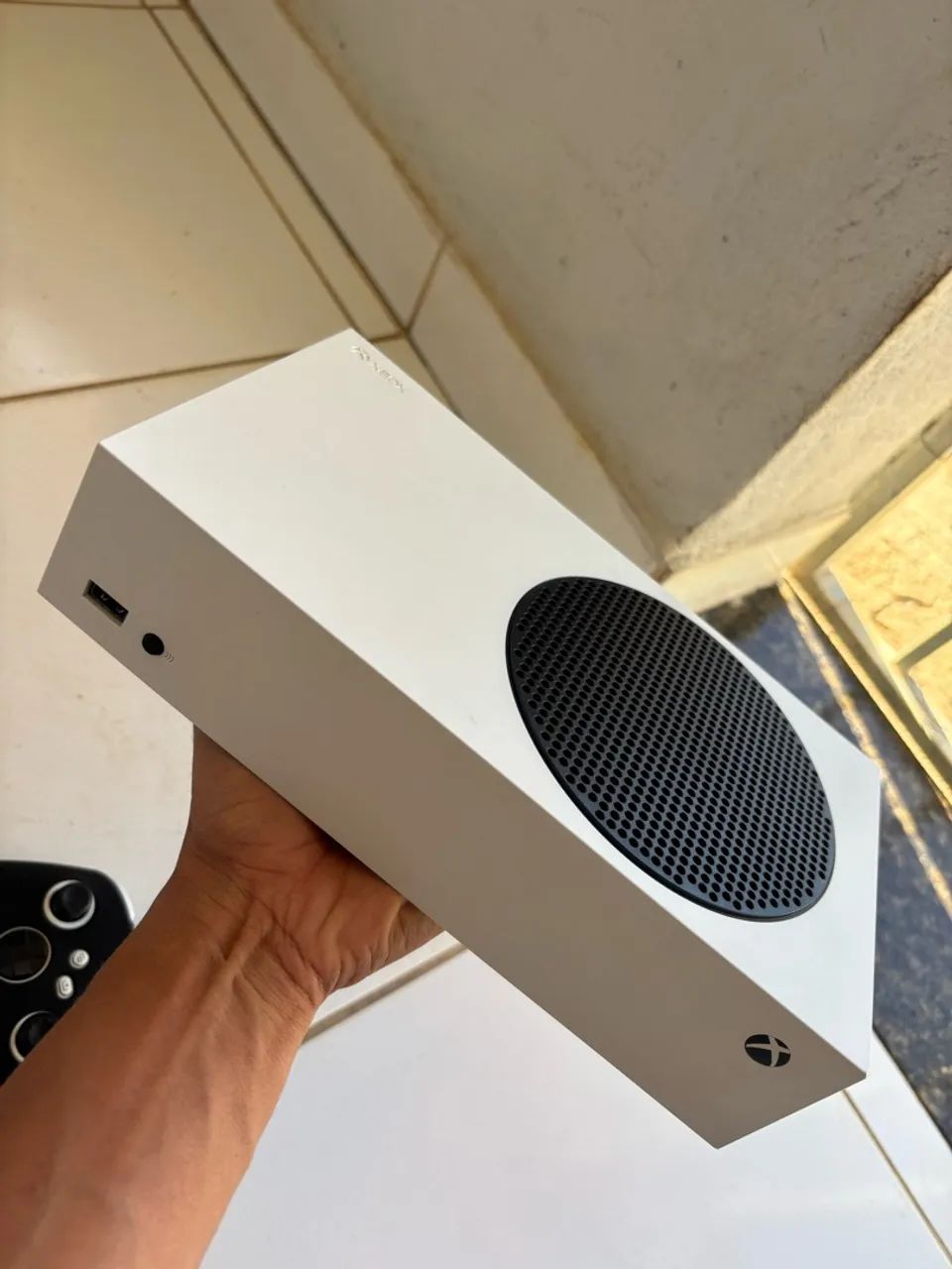 ? VENDO XBOX SERIES S - BRANCO - Foto 3
