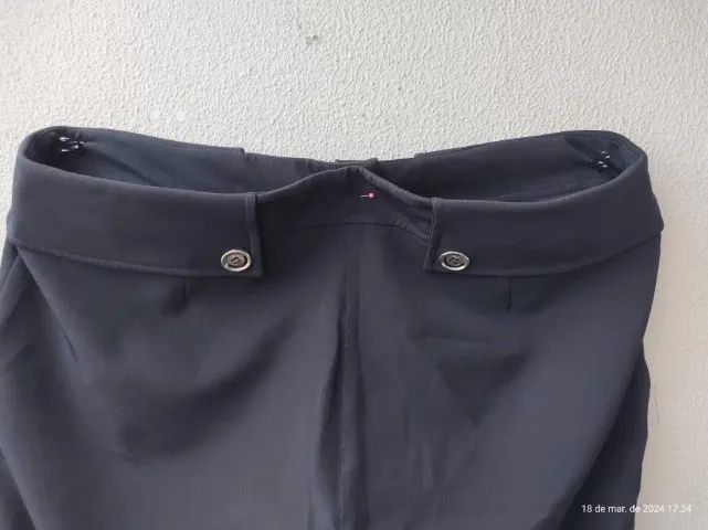 calça comprida plus size preta tamanho 52 - Foto 4