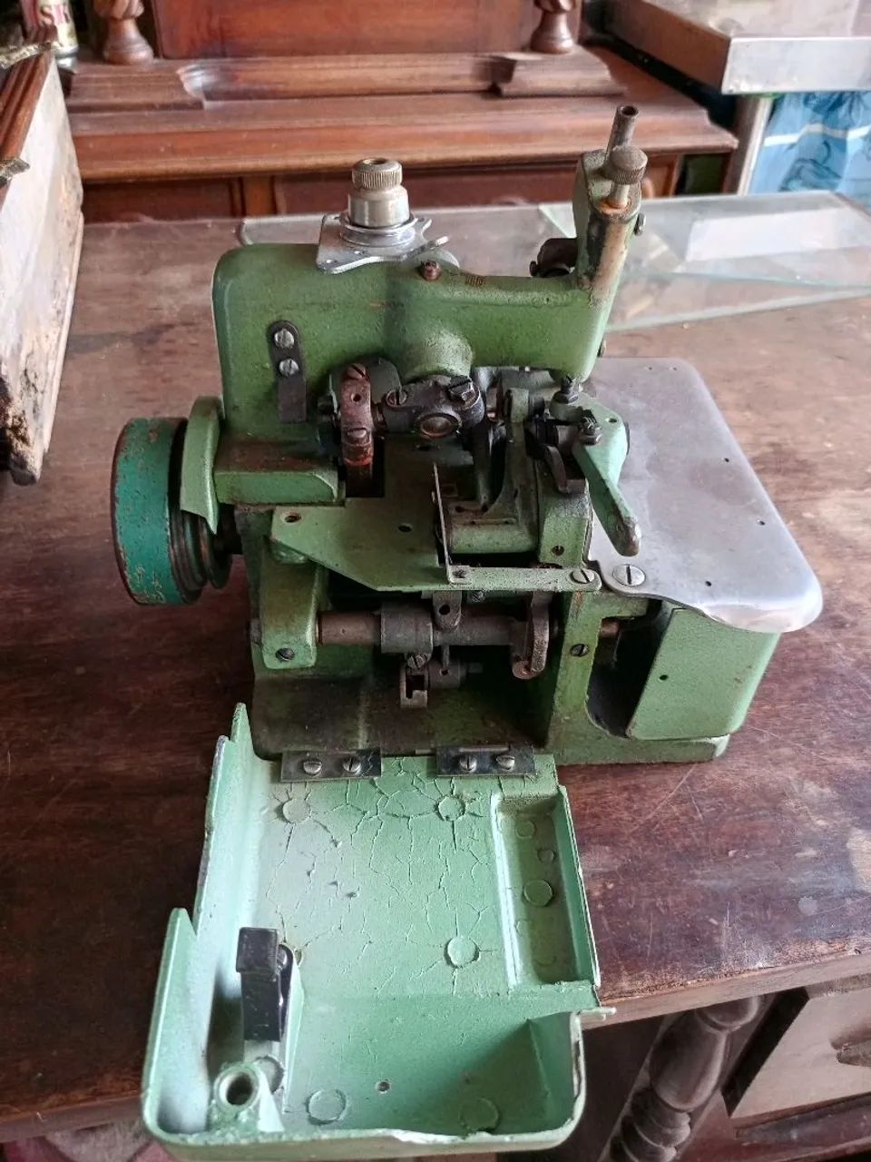 Máquina Overloque 