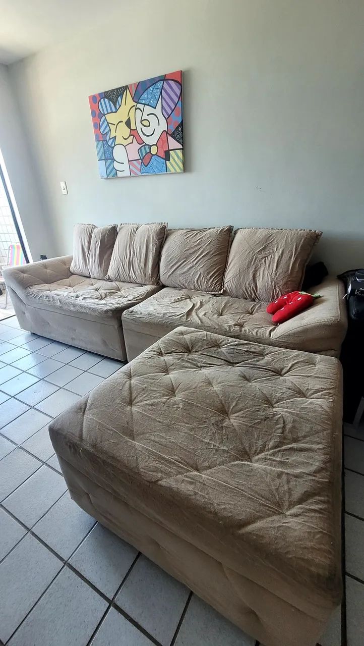 Sofá 4 lugares + puff