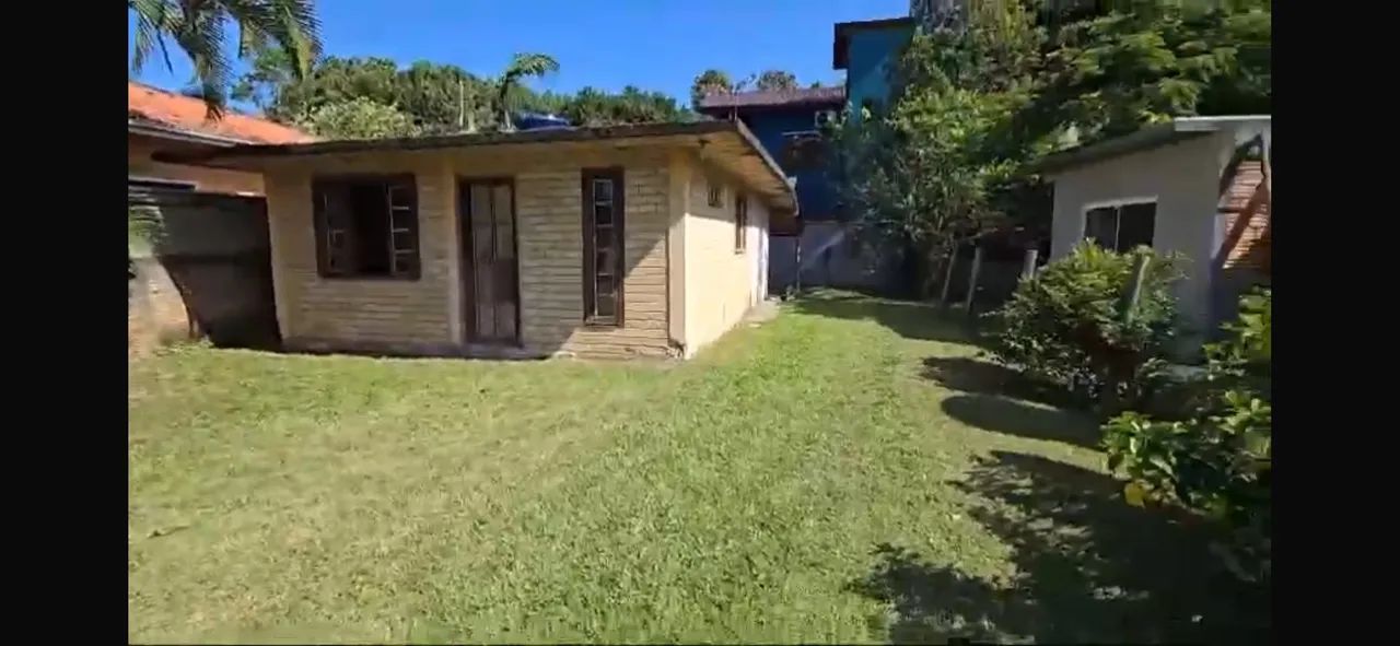Terreno com pequena casa na Estrada da Barra  - Foto 5