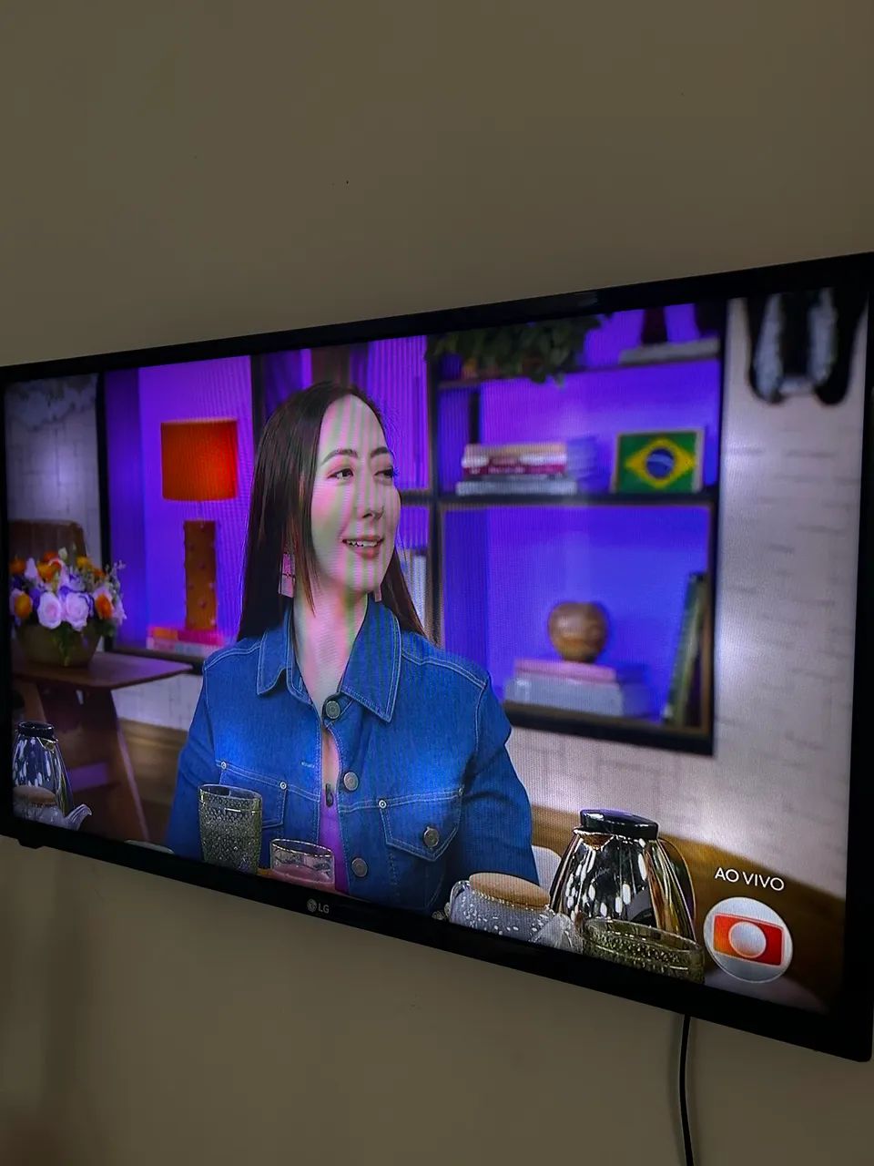 Tv LG 32?  com leve defeito na tela - Foto 3