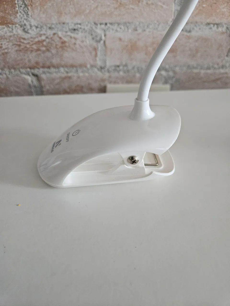 Luminária de Mesa articulável com Clip (Nova) - Foto 4