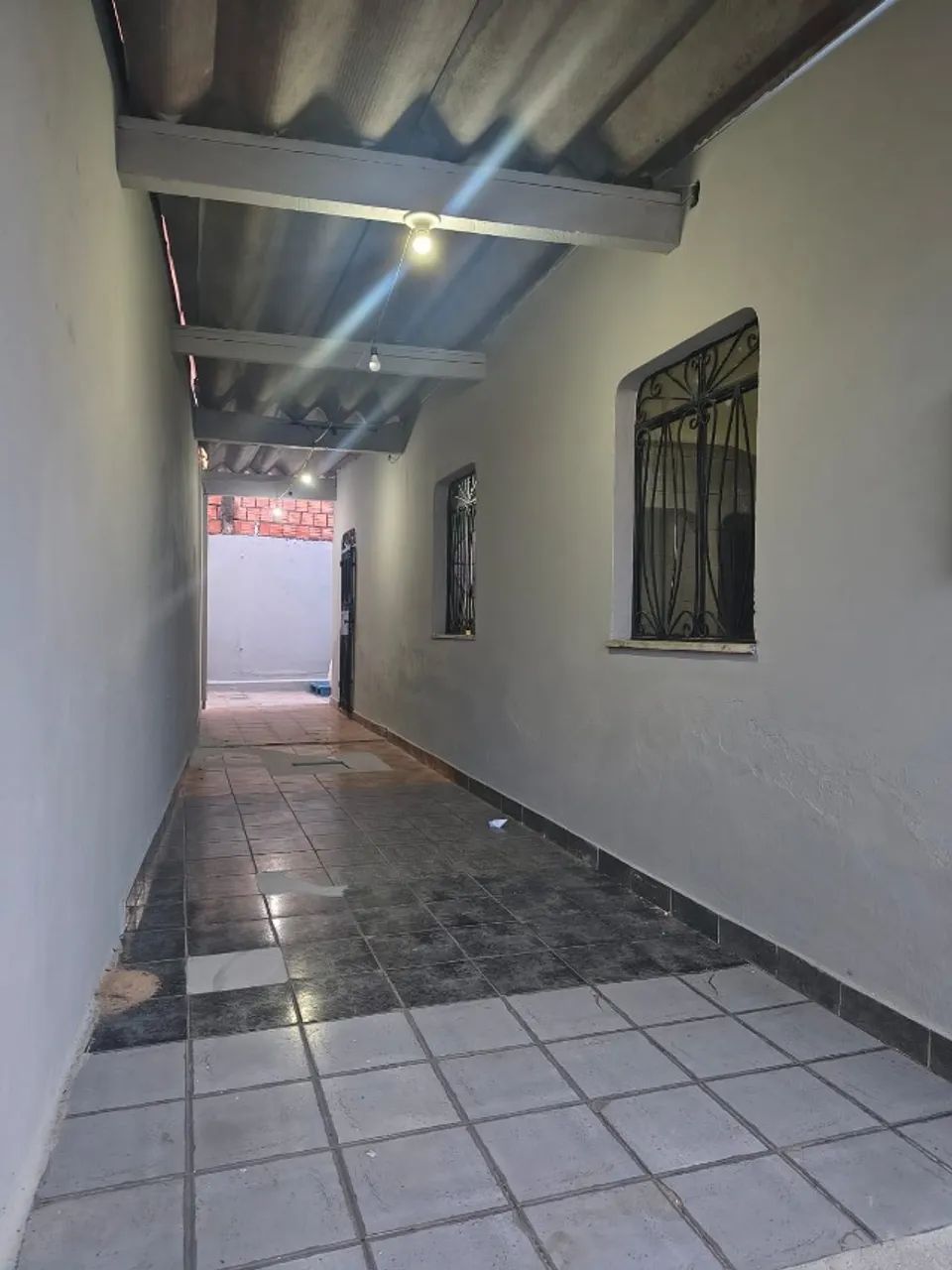 Casa para Alugar - 2 Quartos, Suíte e Ampla Varanda | R$ 1.500 - Foto 2