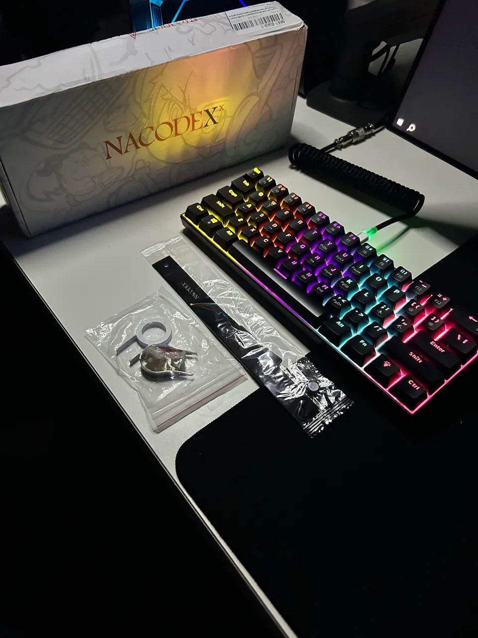 TECLADO MECÂNICO AJAZZ NK61 (novo) - Foto 5