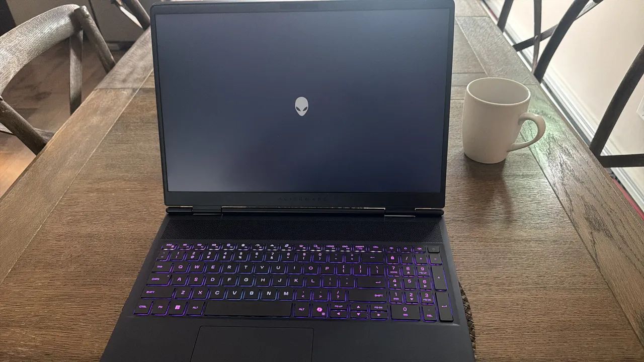 Notebook gamer Alienware aurora x - Rtx 5060/ultra 9 - Foto 3