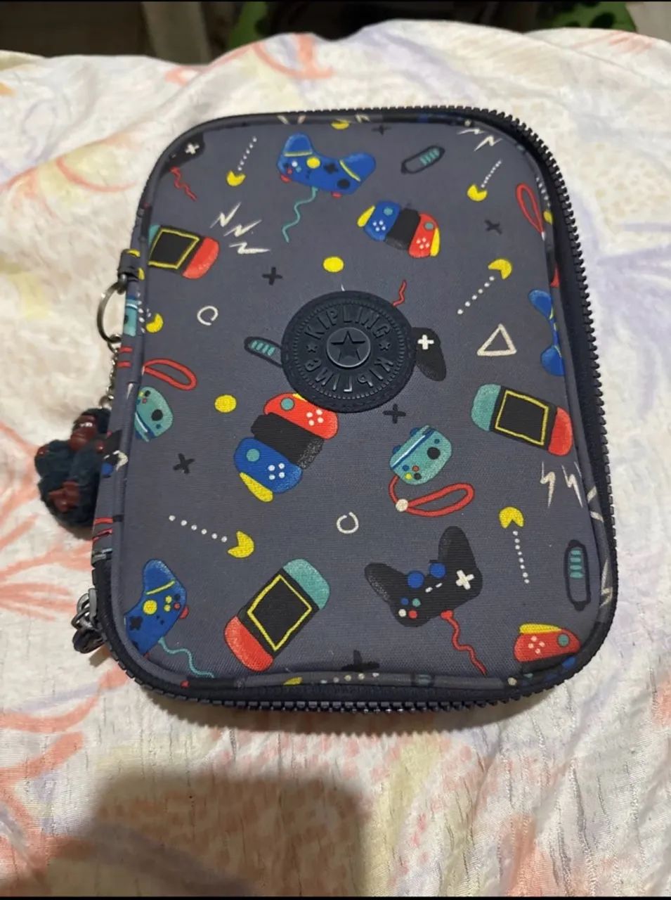 Estojo 100 pens Kipling