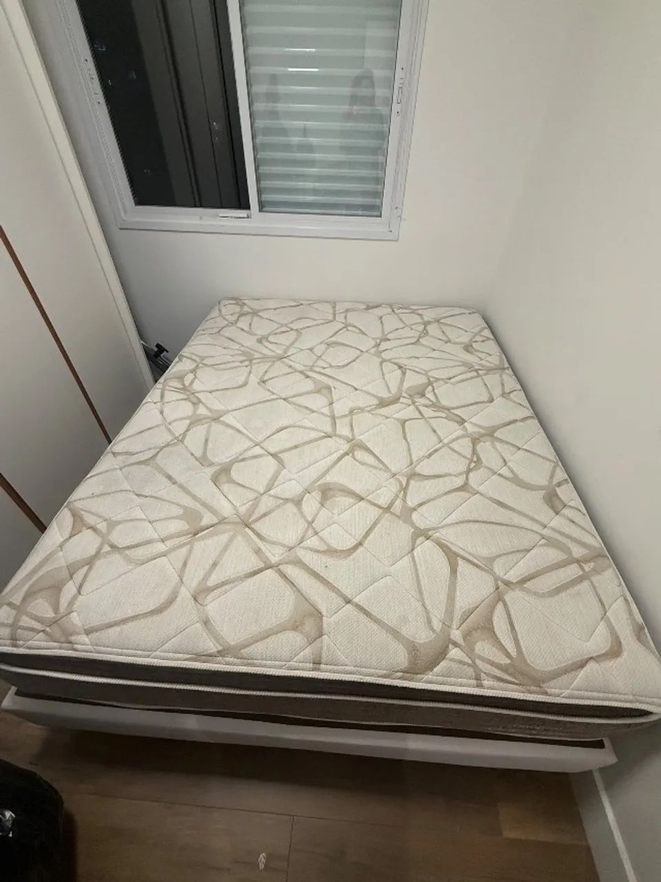 Base Box / Sommier Queen Size Estofada (Comprada em 2023) - Foto 4