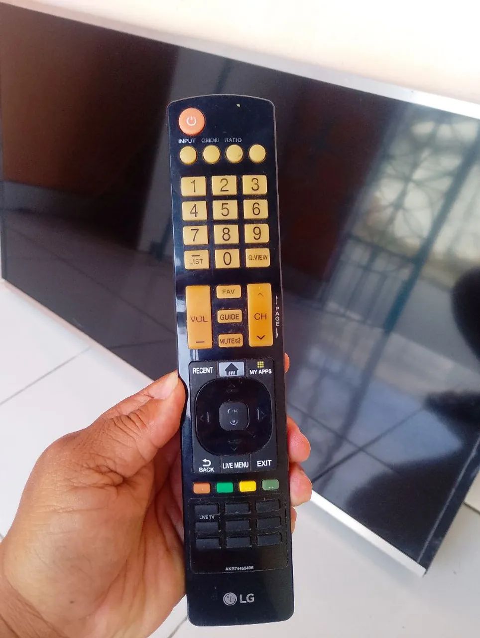 Vendo TV 43 polegadas LG com problema - Foto 2