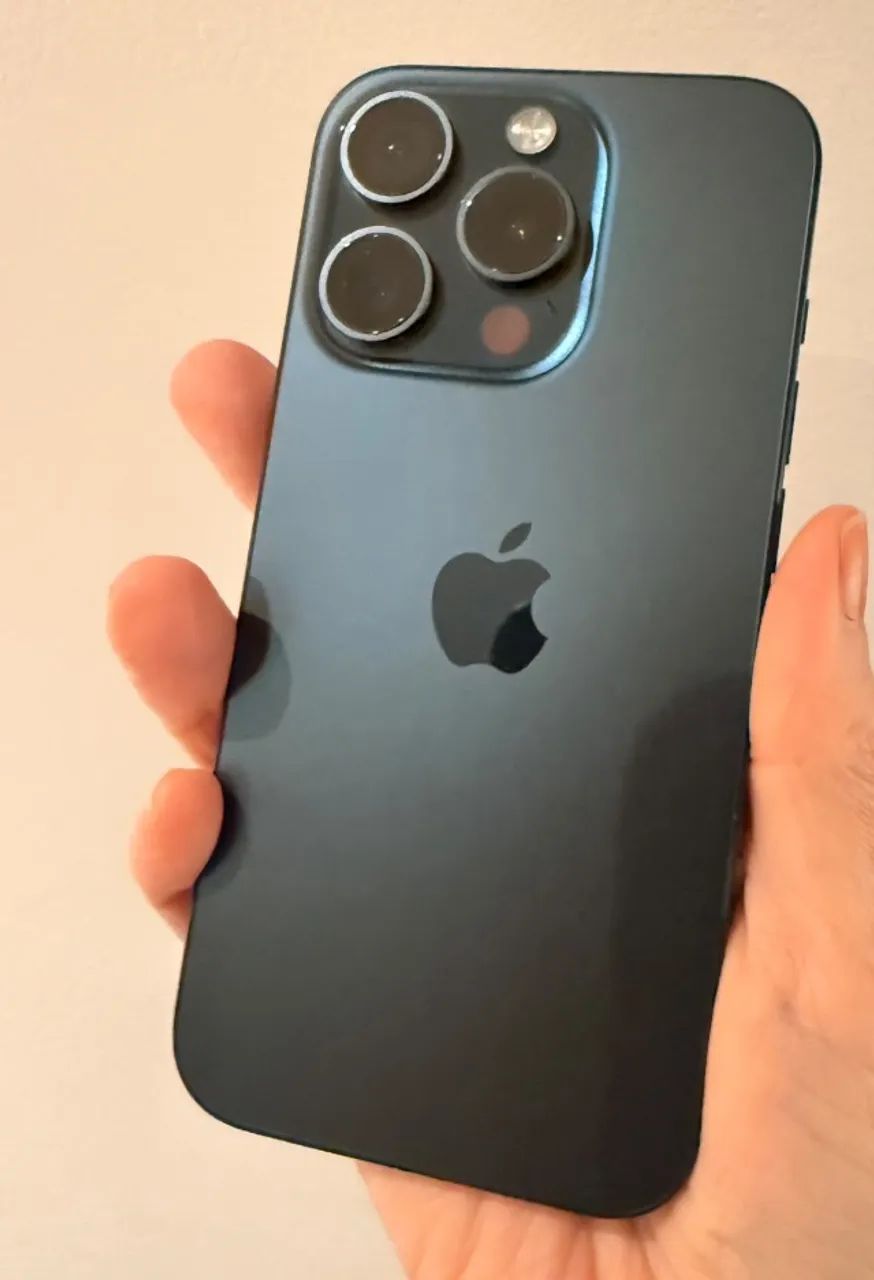 Celular iPhone 15 Pro de 128GB 