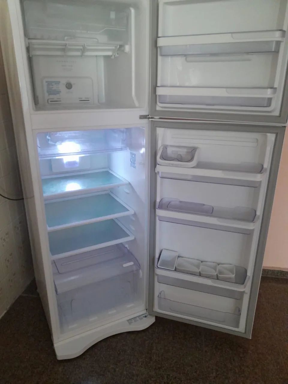 Vendo Geladeira - Foto 4