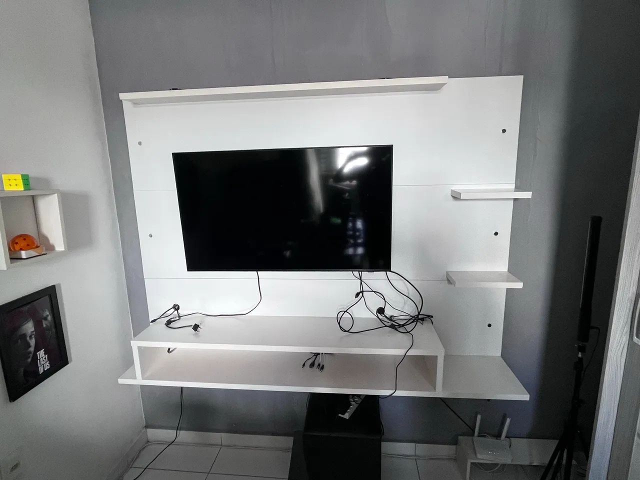 Painel de tv bem conservado 