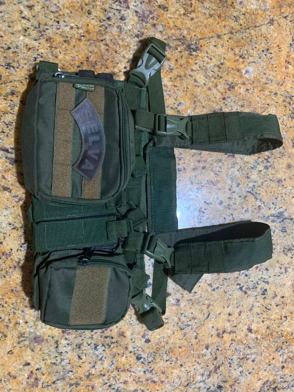 Suspensório militar