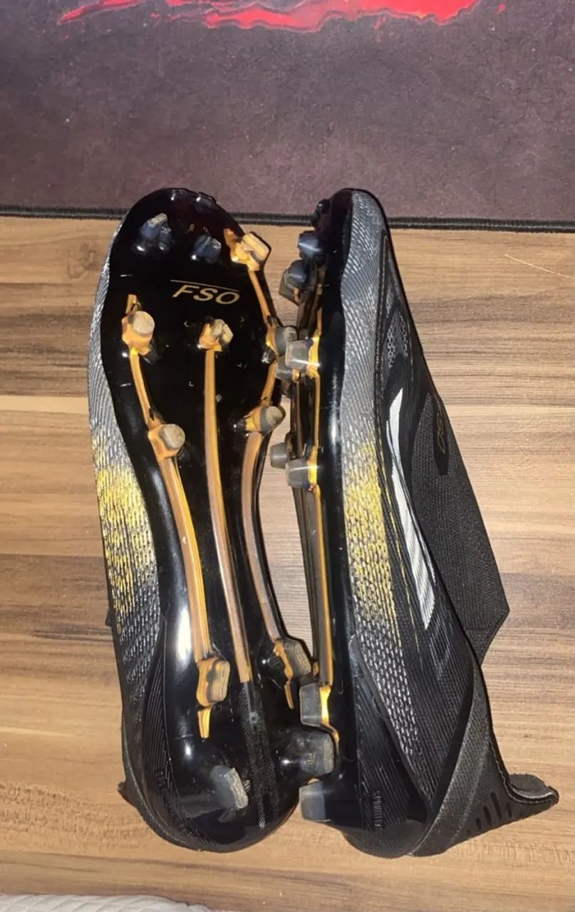 Vende-se chuteira F50
