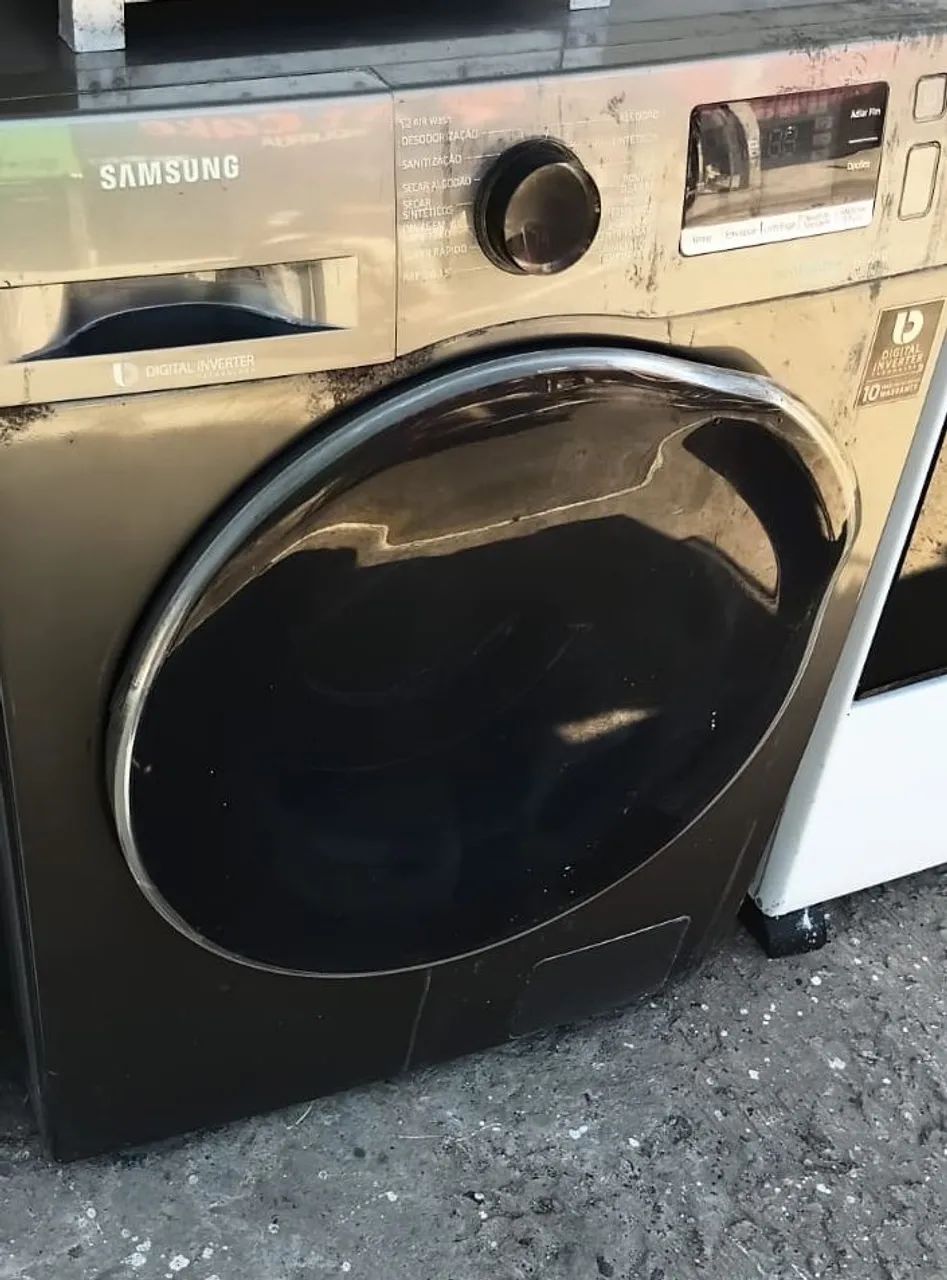 Máquina Samsung lava e seca