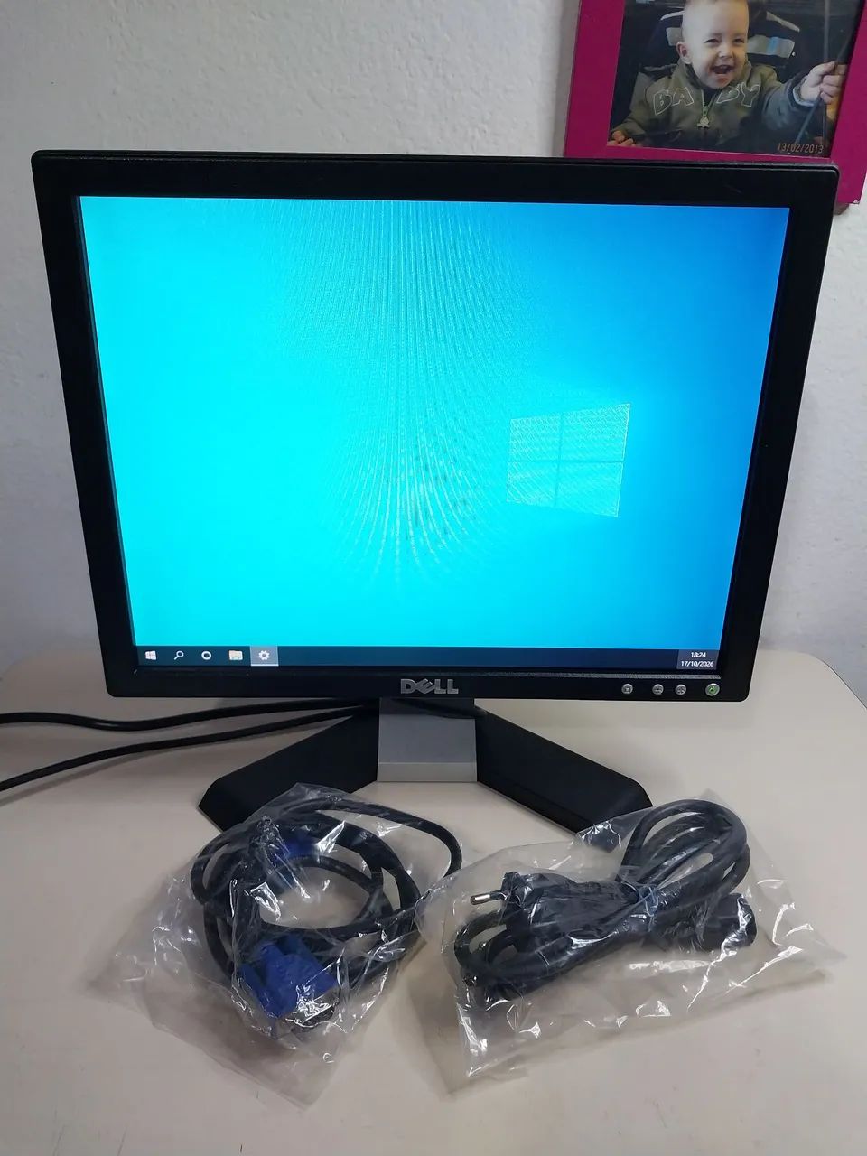 Monitor Dell 15" LCD - Modelo E157FPc (Excelente Estado / Bivolt) - Foto 2