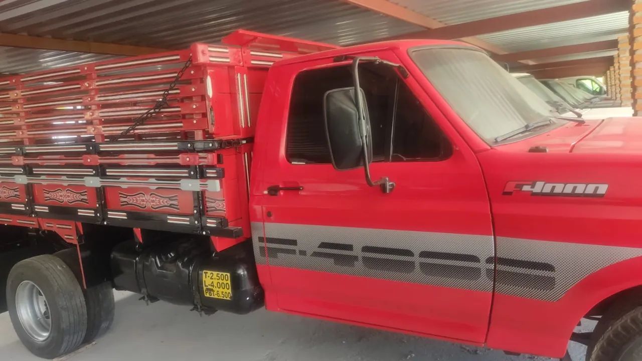 F4000 em perfeito estado! Aceito troca - Foto 3