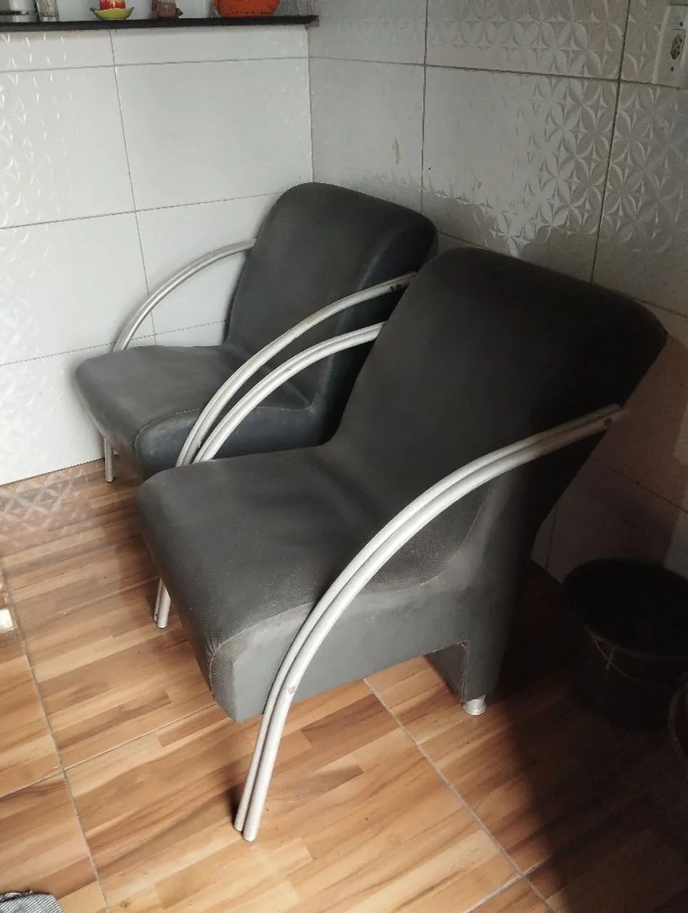 Vendo 2 Poltronas 