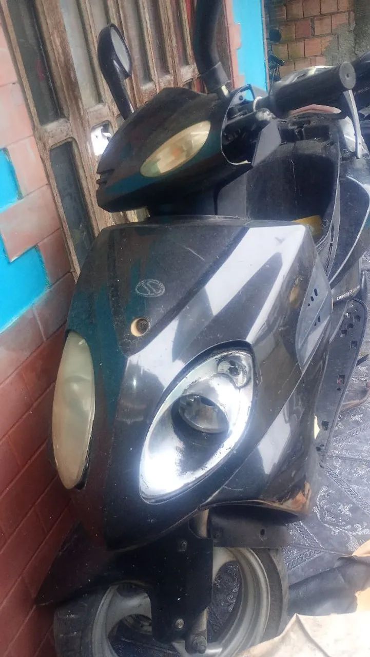 VENDO MOTO FUTURE 