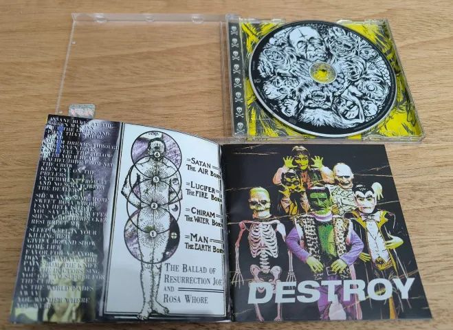 CD: Rob Zombie, Álbum: Hellbilly Deluxe (1998) - Foto 2