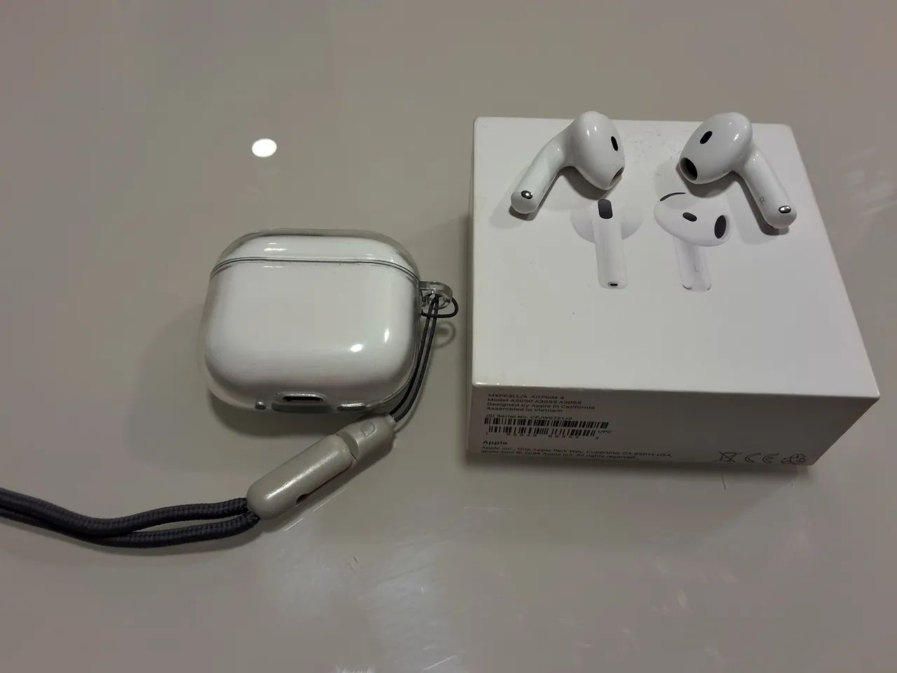 Apple AirPods 4 Sem ANC (com 9 meses garantia Apple) - Fones de
