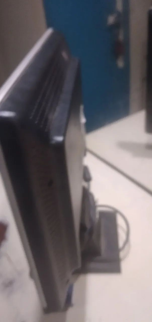 AOC LCD MONITOR  - Foto 2