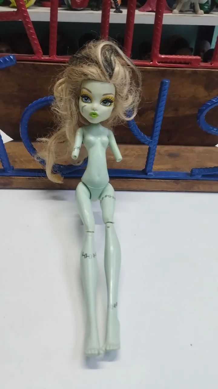 Boneca Monster hight Frankie 