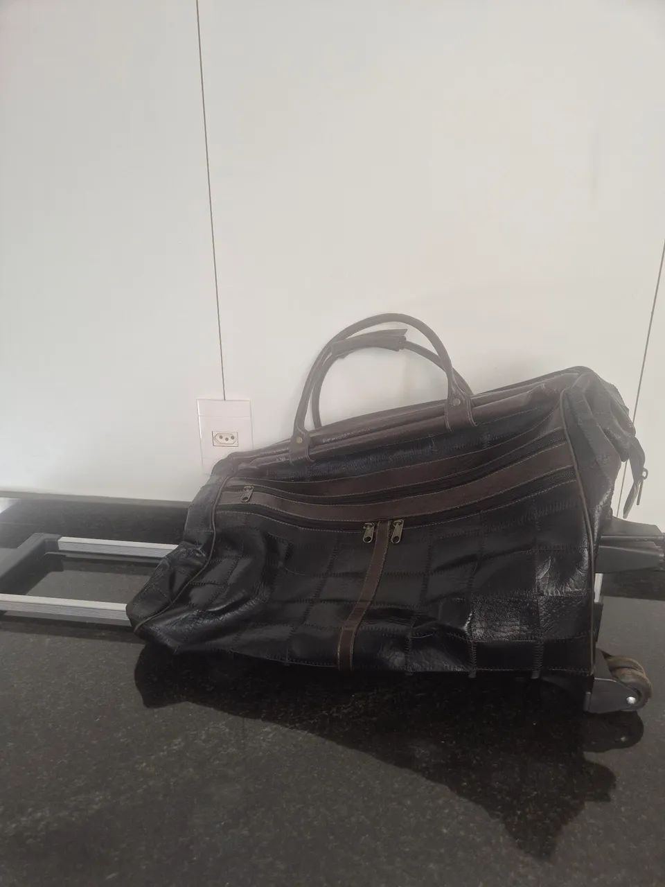 Bolsa grande de viagem  com 2 rodinhas  - Foto 3
