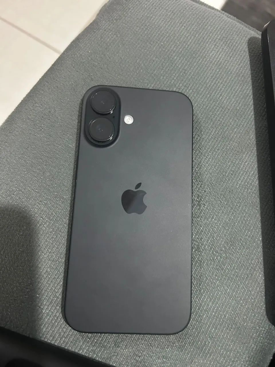 Celular iPhone 16  - Foto 2
