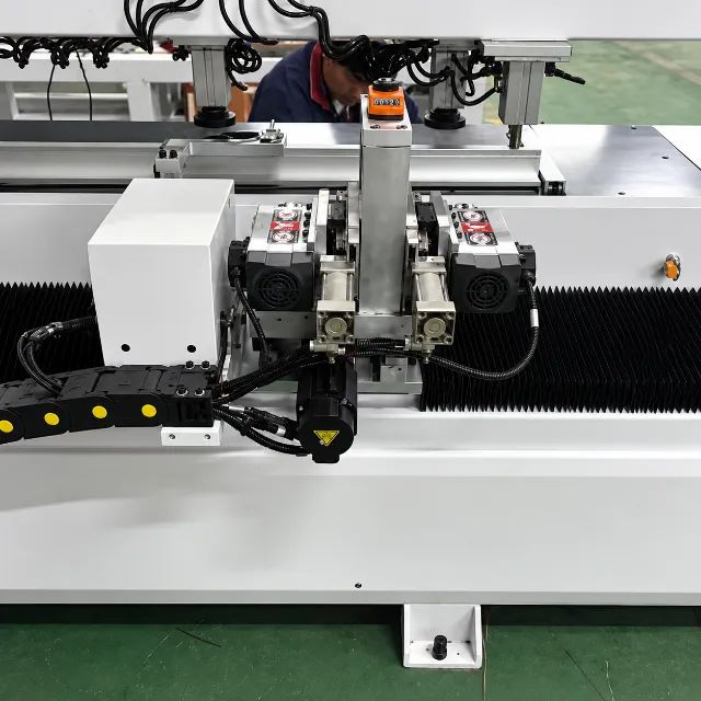 Furadeira CNC Lateral Furação Horizontal e Vertical DCK-282 Tukson