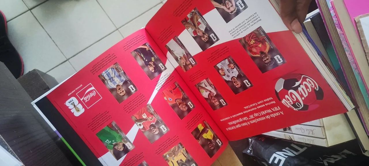 Álbum da Copa 100% completo  - Foto 3
