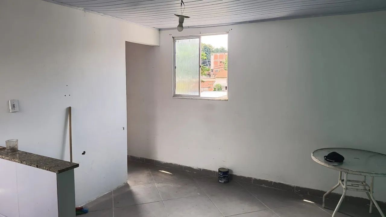 Alugo casa  em freguesia 