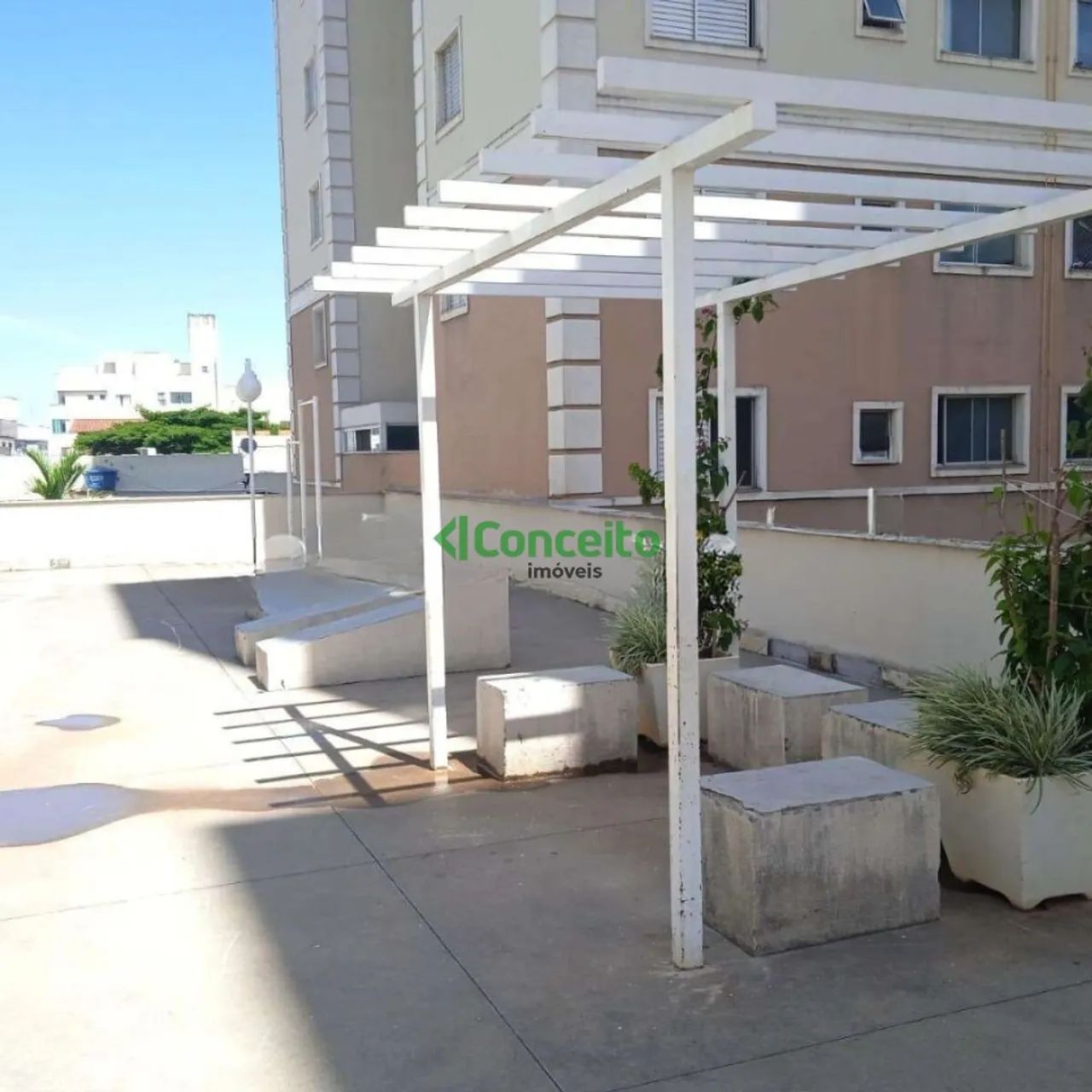 Oportunidade, Apartamento totalmente reformado no castelo!!
