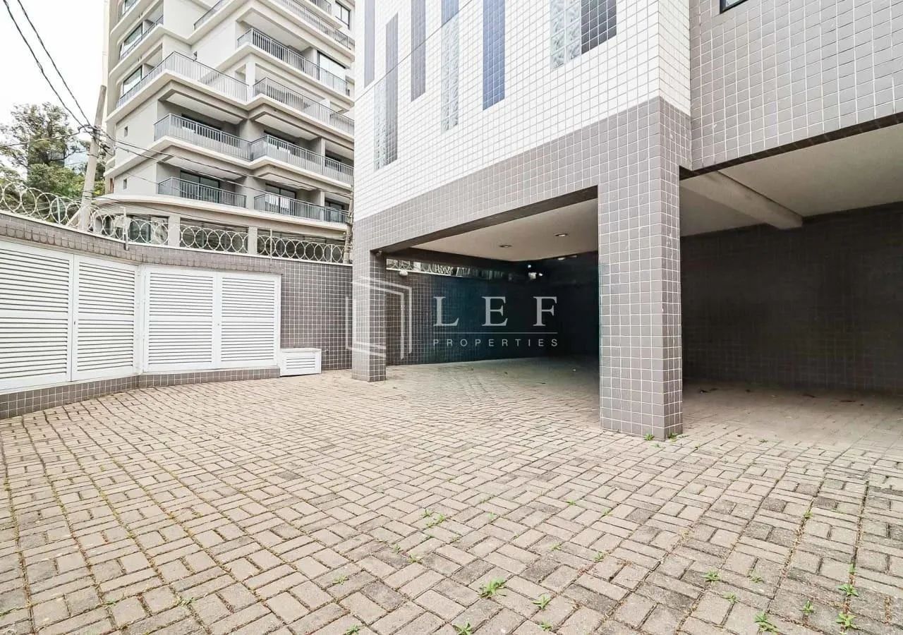 Prédio com 700 m², para alugar no bairro Brooklin.