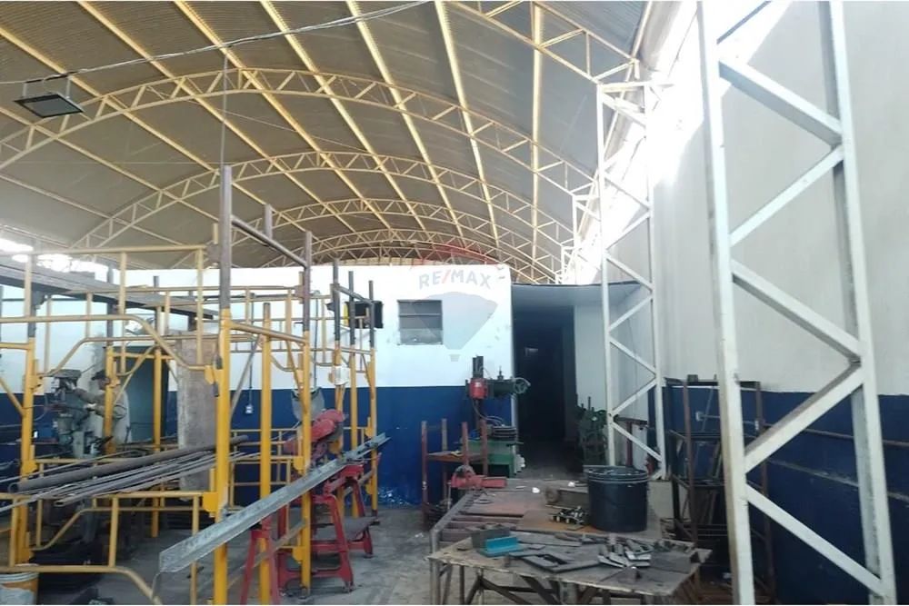 Galpão Comercial Versátil no Alecrim - Foto 4