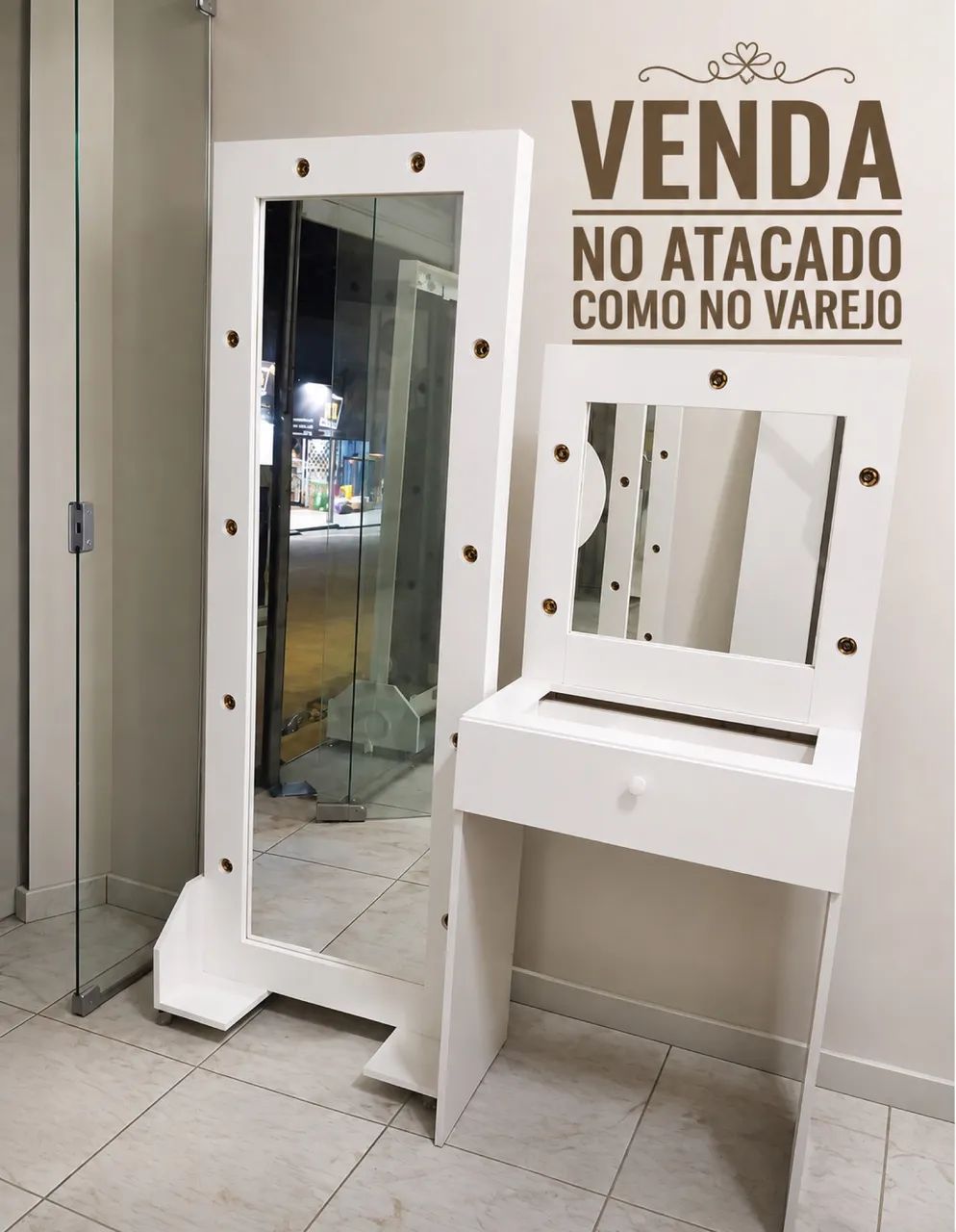 Camarim e penteadeira 