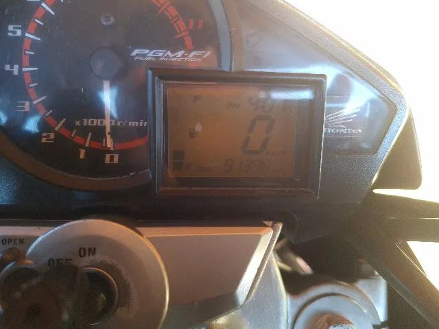 CB 300R 2013 - Foto 4