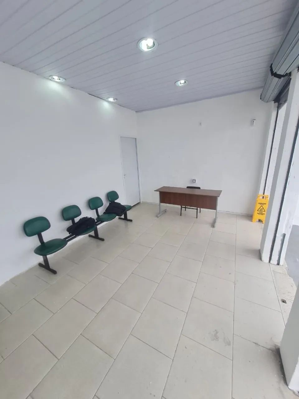 Loja Comercial em Bangu - 4 salas 1 banheiro  - Foto 5