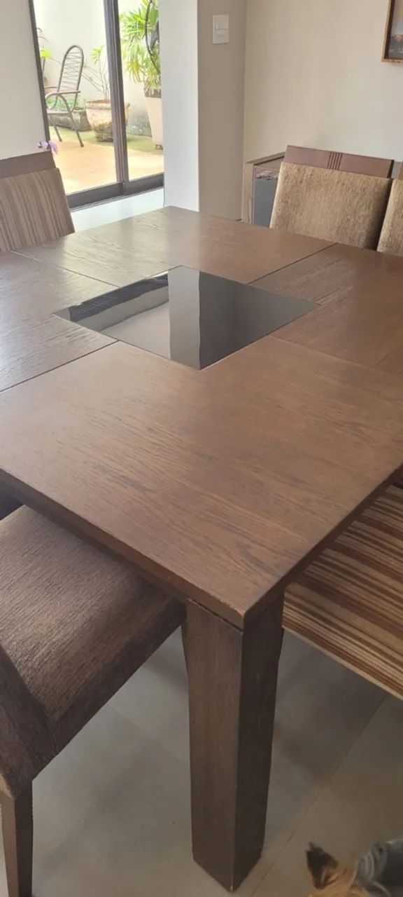 Mesa de jantar de madeira c/8 cadeiras - Foto 2